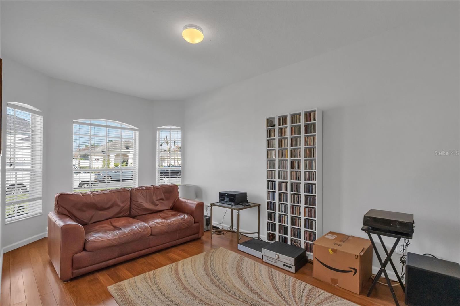 HAWKS NEST - Residential