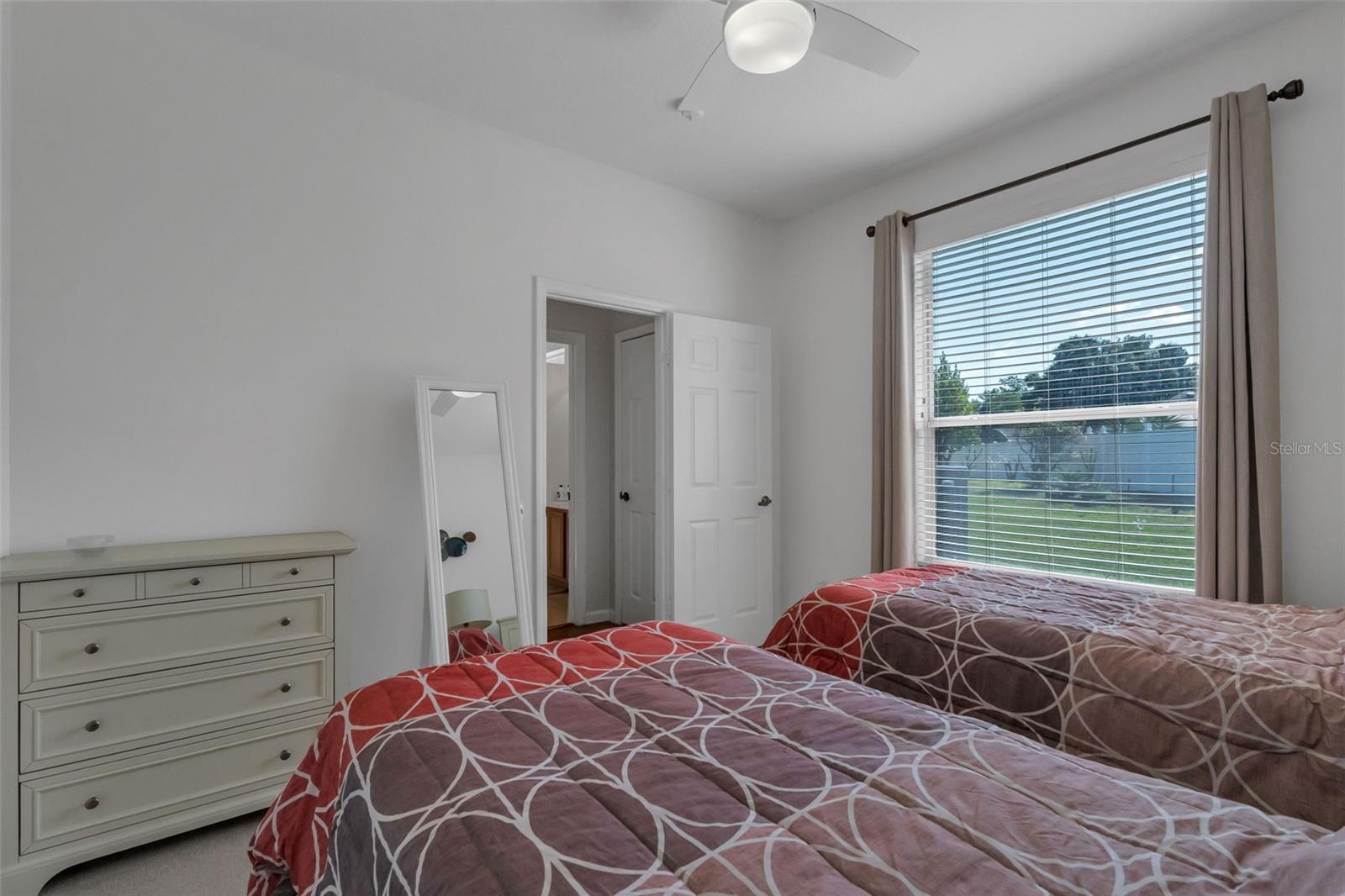 HAWKS NEST - Residential