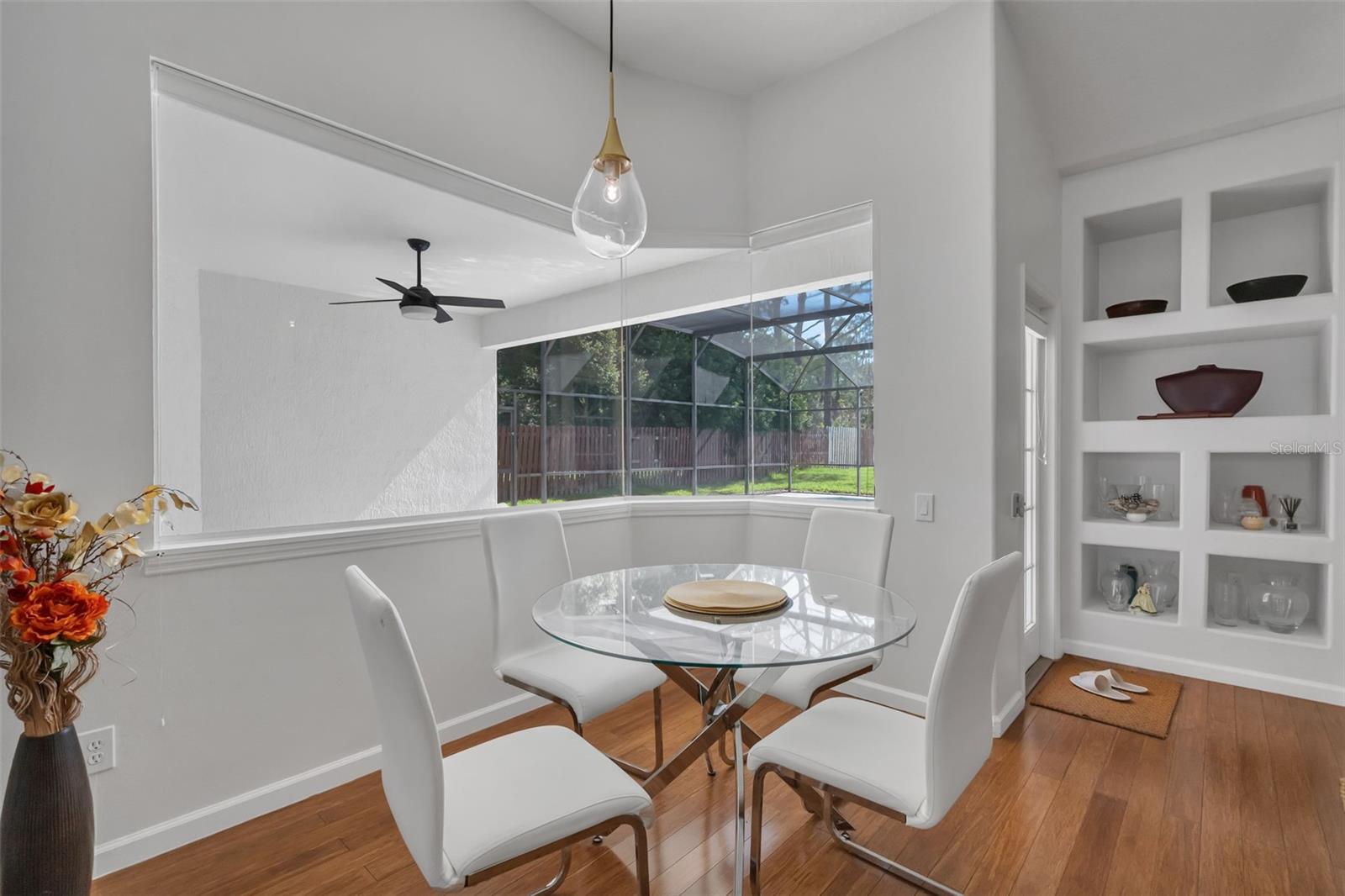 HAWKS NEST - Residential