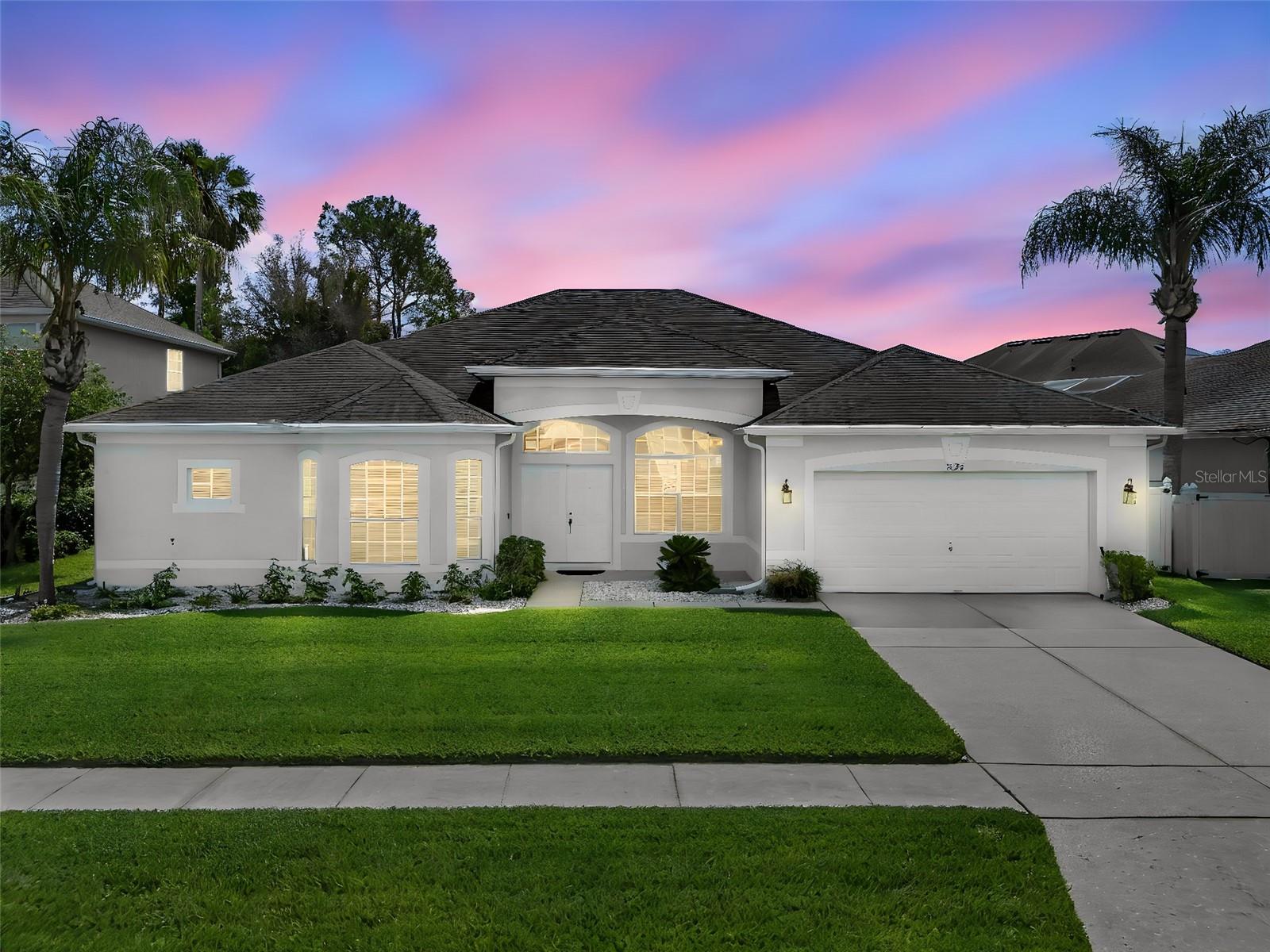 HAWKS NEST - Residential