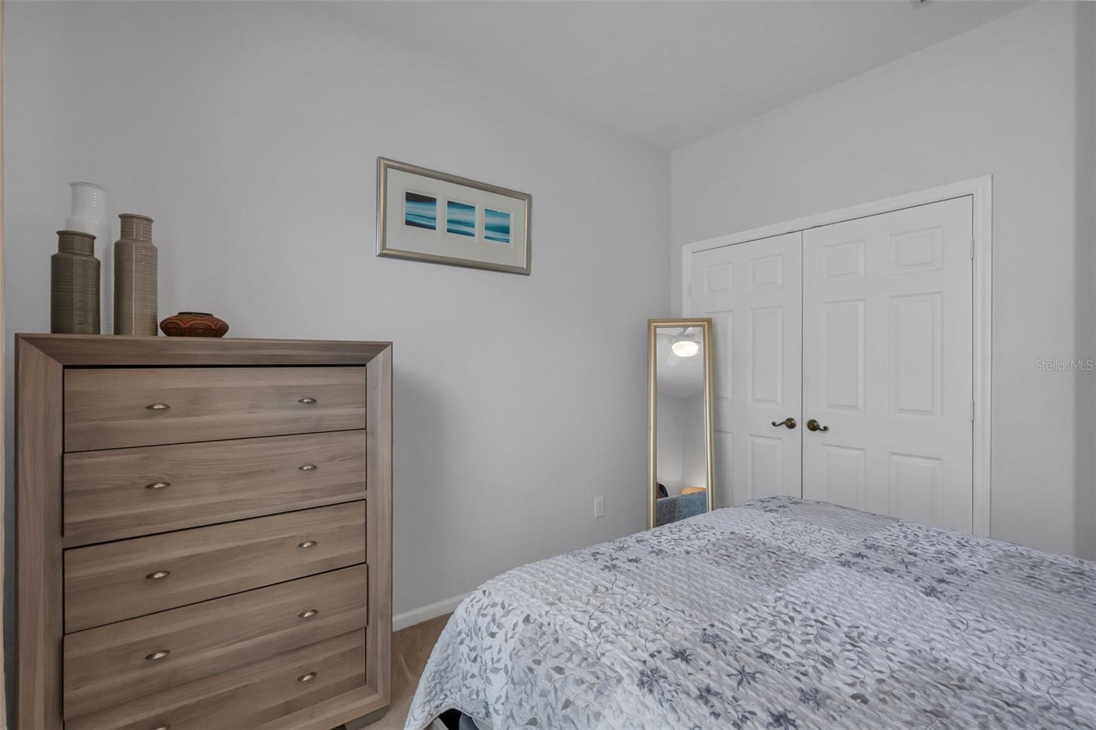 HAWKS NEST - Residential