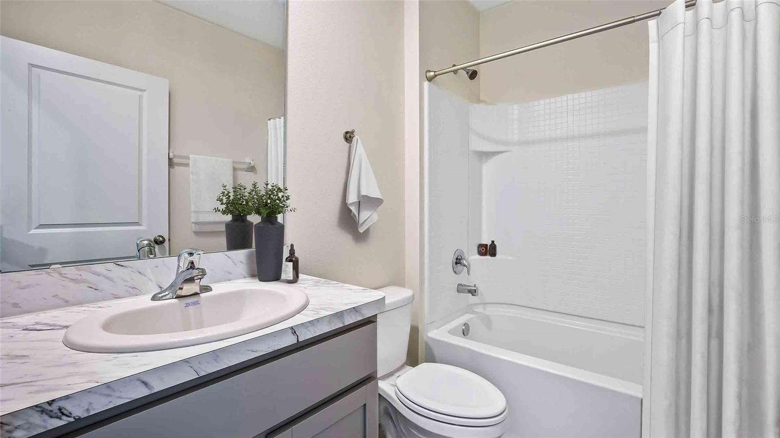 3324 IVY HOLLOW DRIVE