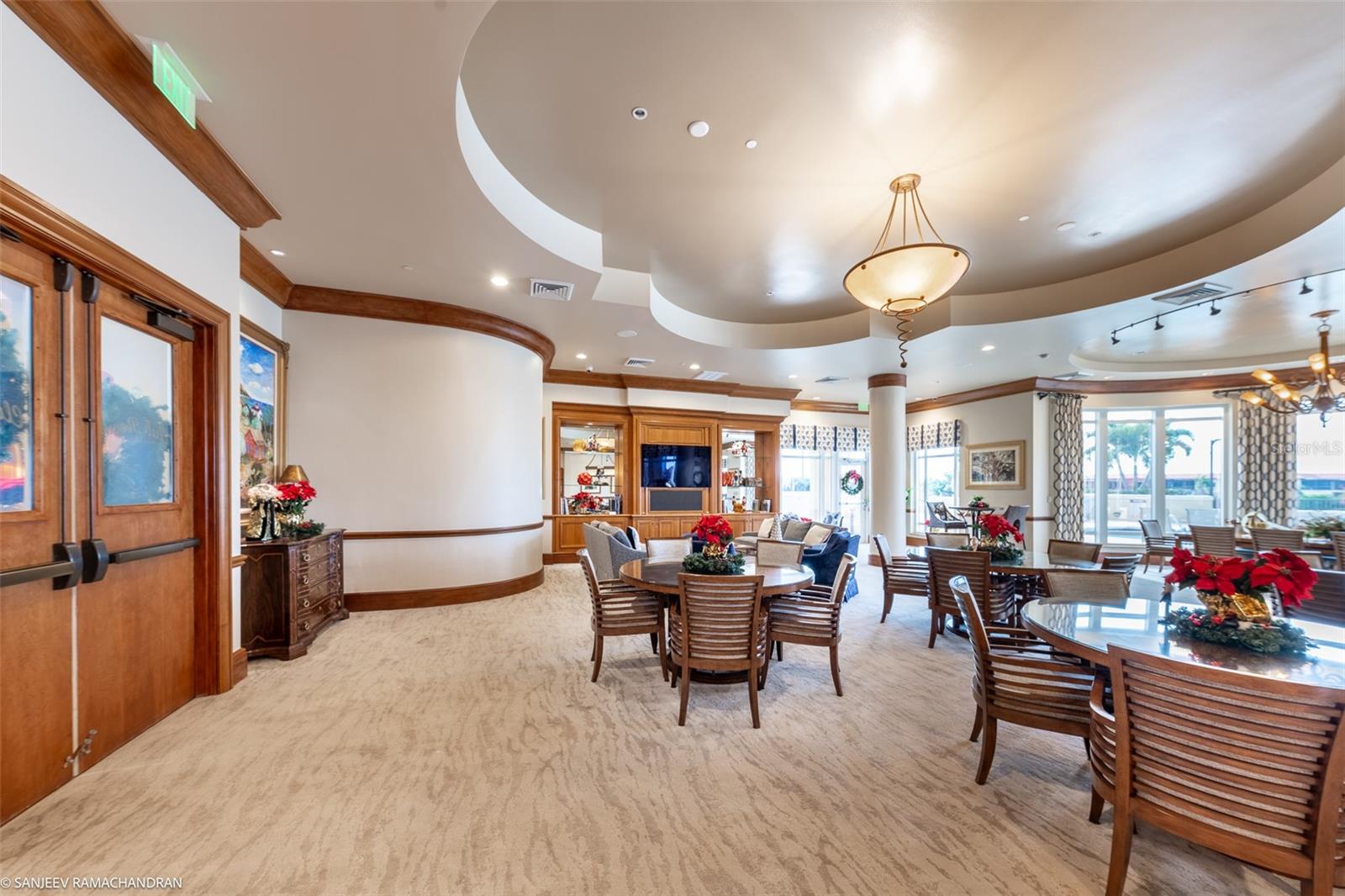 GRANDE ISLE TOWERS I & 02 PH I - Residential Lease