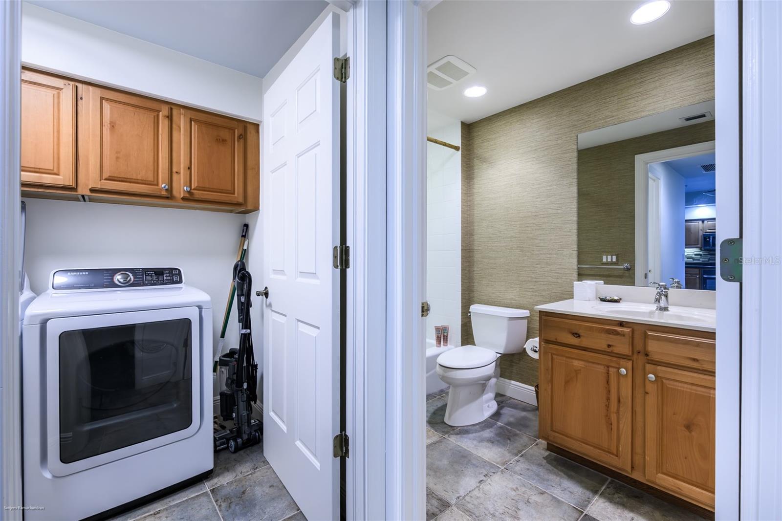 GRANDE ISLE TOWERS I & 02 PH I - Residential Lease