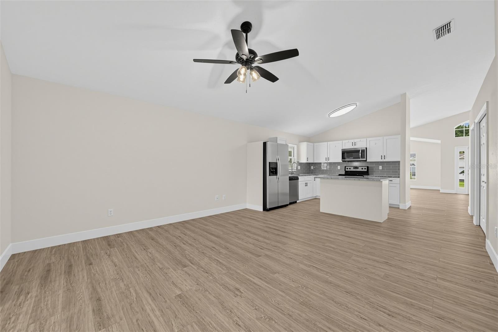 1015 BARTLETT COURT