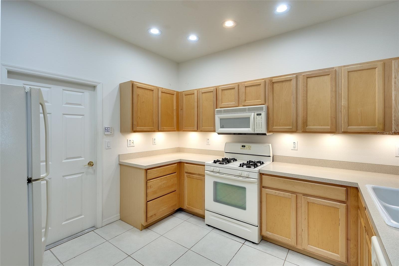 LAKERIDGE FALLS PH 1C - Residential