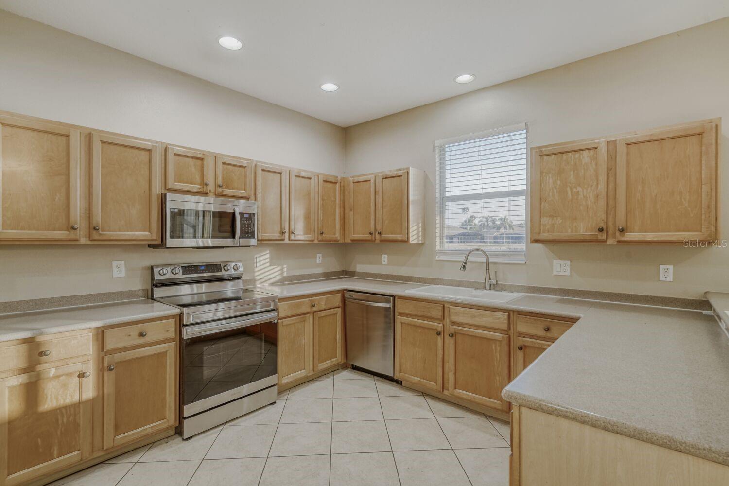 STONEYBROOK AT HERITAGE HARBOUR A-1 - Residential