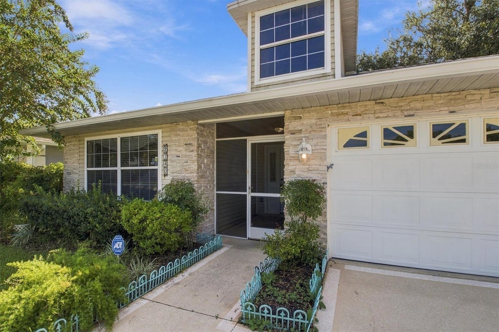 Photo of 2740 Bay Lagoon Way, Tavares, FL 32778 (MLS # G5118442)