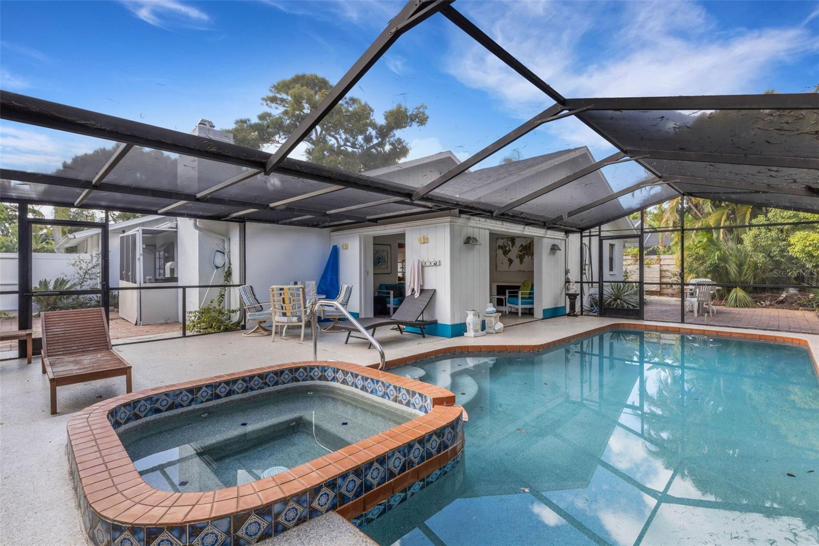 ADAMS HEIGHTS - Residential