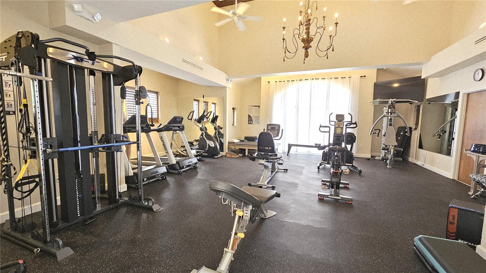 HACIENDA DEL MAR PH 01 - Residential