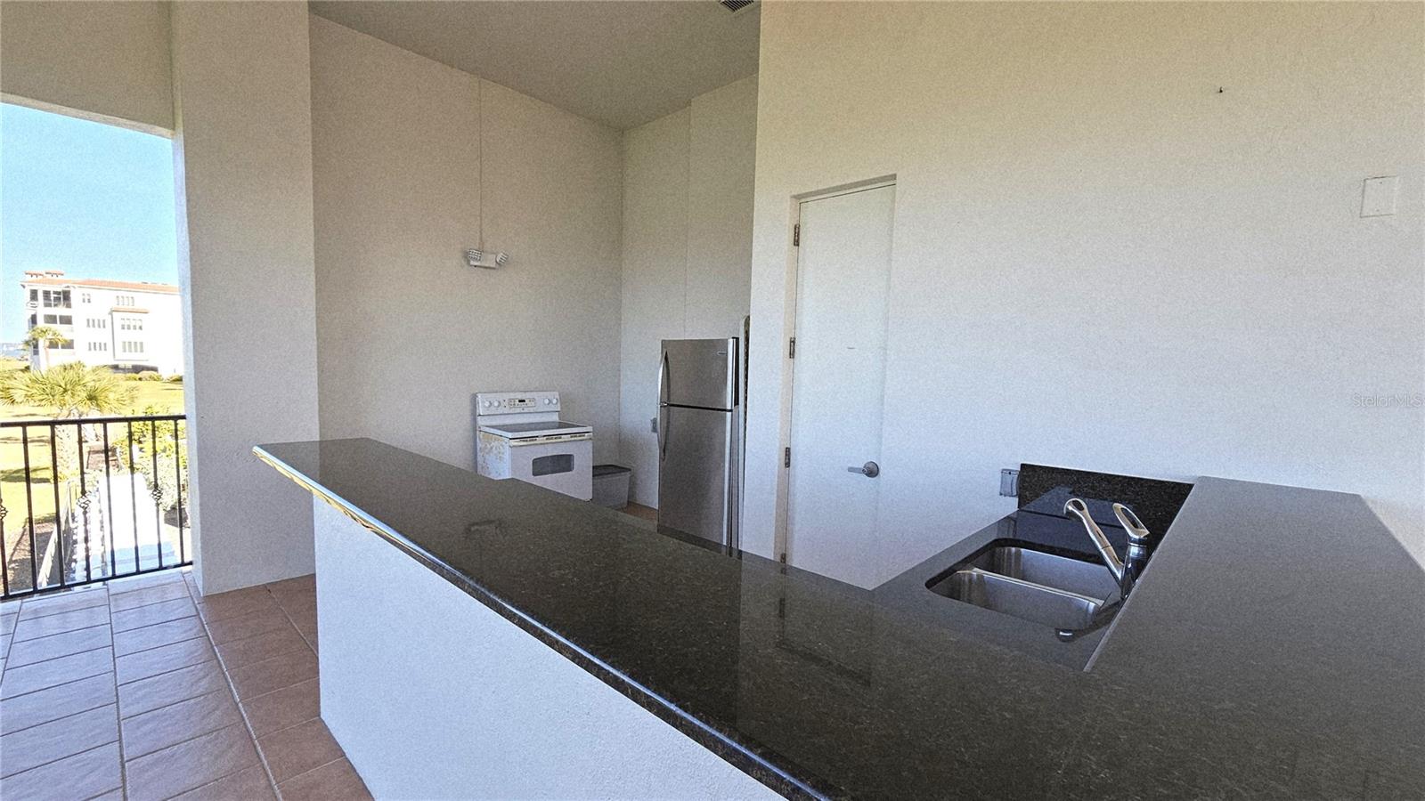 HACIENDA DEL MAR PH 01 - Residential