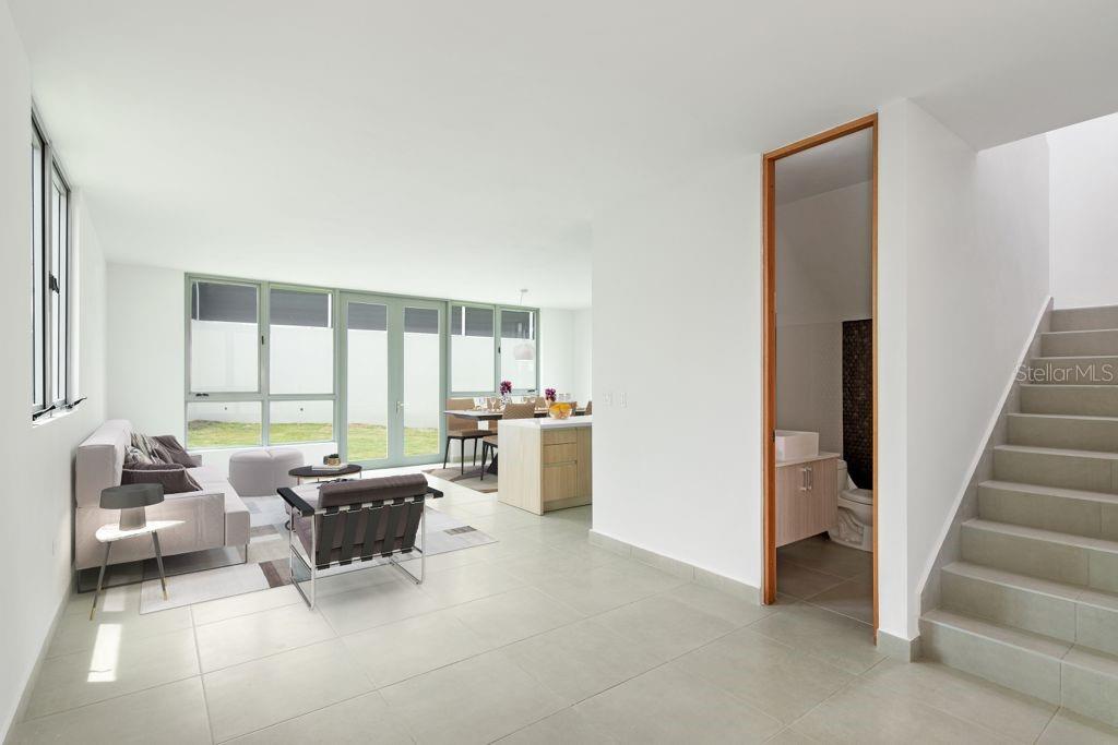 Urb Riviera Court CALLE 1