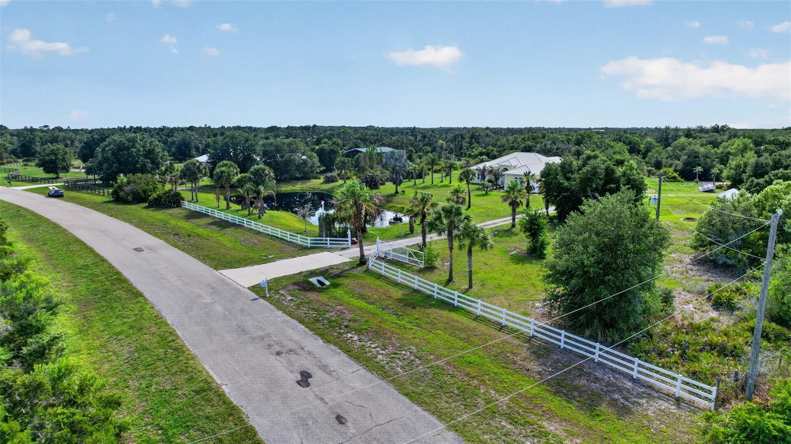 WINDING CREEK - Residential