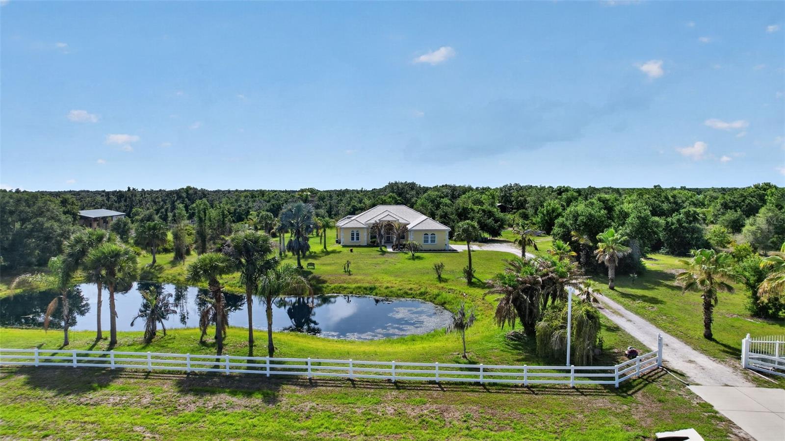 WINDING CREEK - Residential