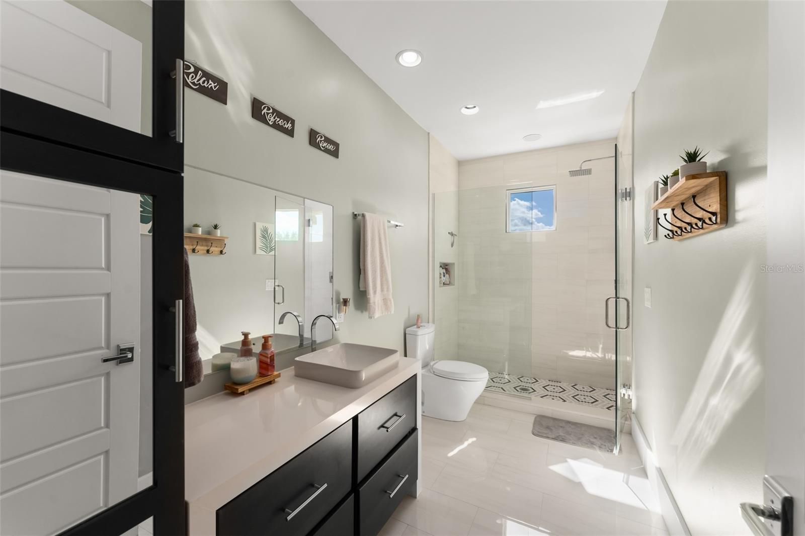 SAWYER SOUND - Residential