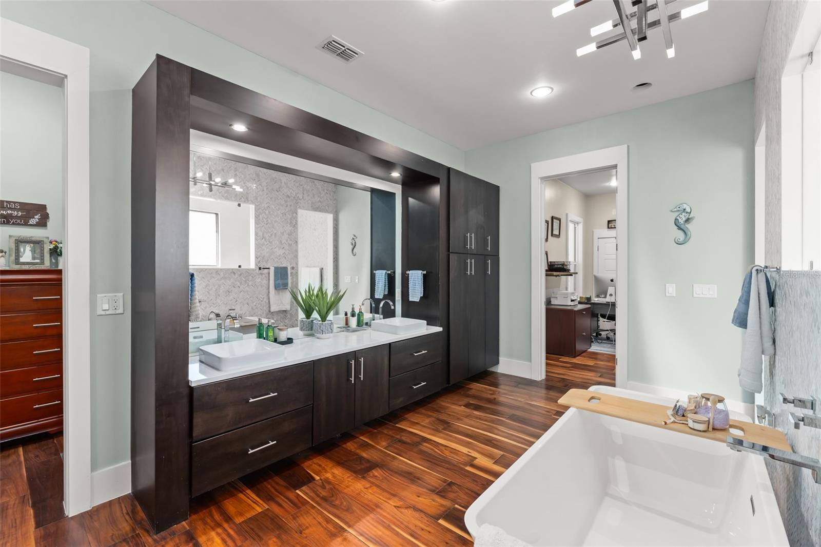 SAWYER SOUND - Residential