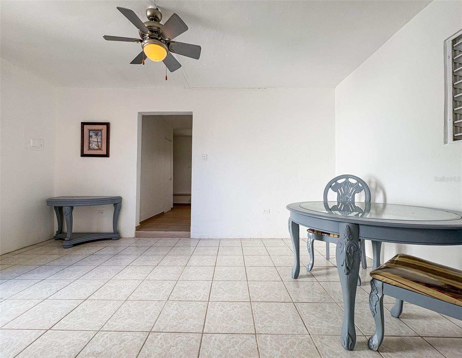 LAS MONJAS - Residential Lease