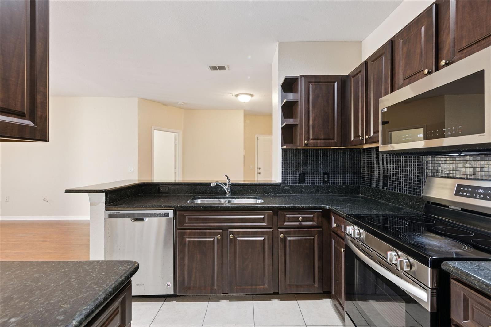 1460 LAKE SHADOW CIRCLE 7207