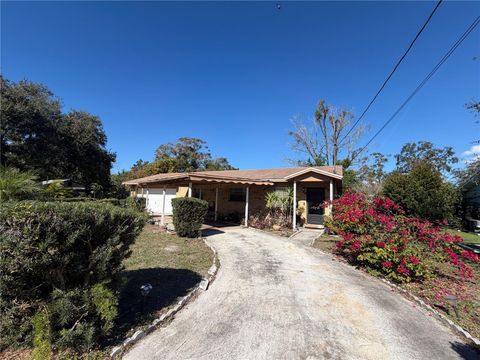 Photo of 2010 E Chelsea Street, Tampa, FL 33610 (MLS # TB8477903)