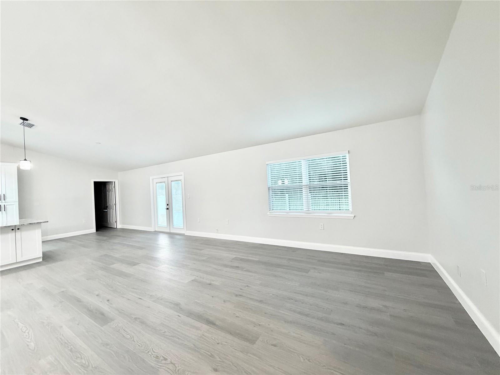 TWIN RIVERS SEC 4 UNIT 2 - Residential Lease