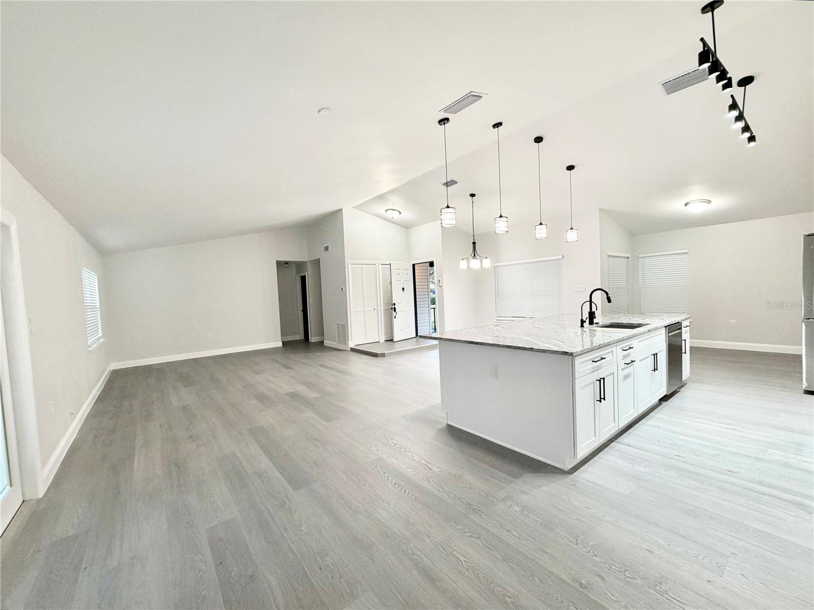 TWIN RIVERS SEC 4 UNIT 2 - Residential Lease