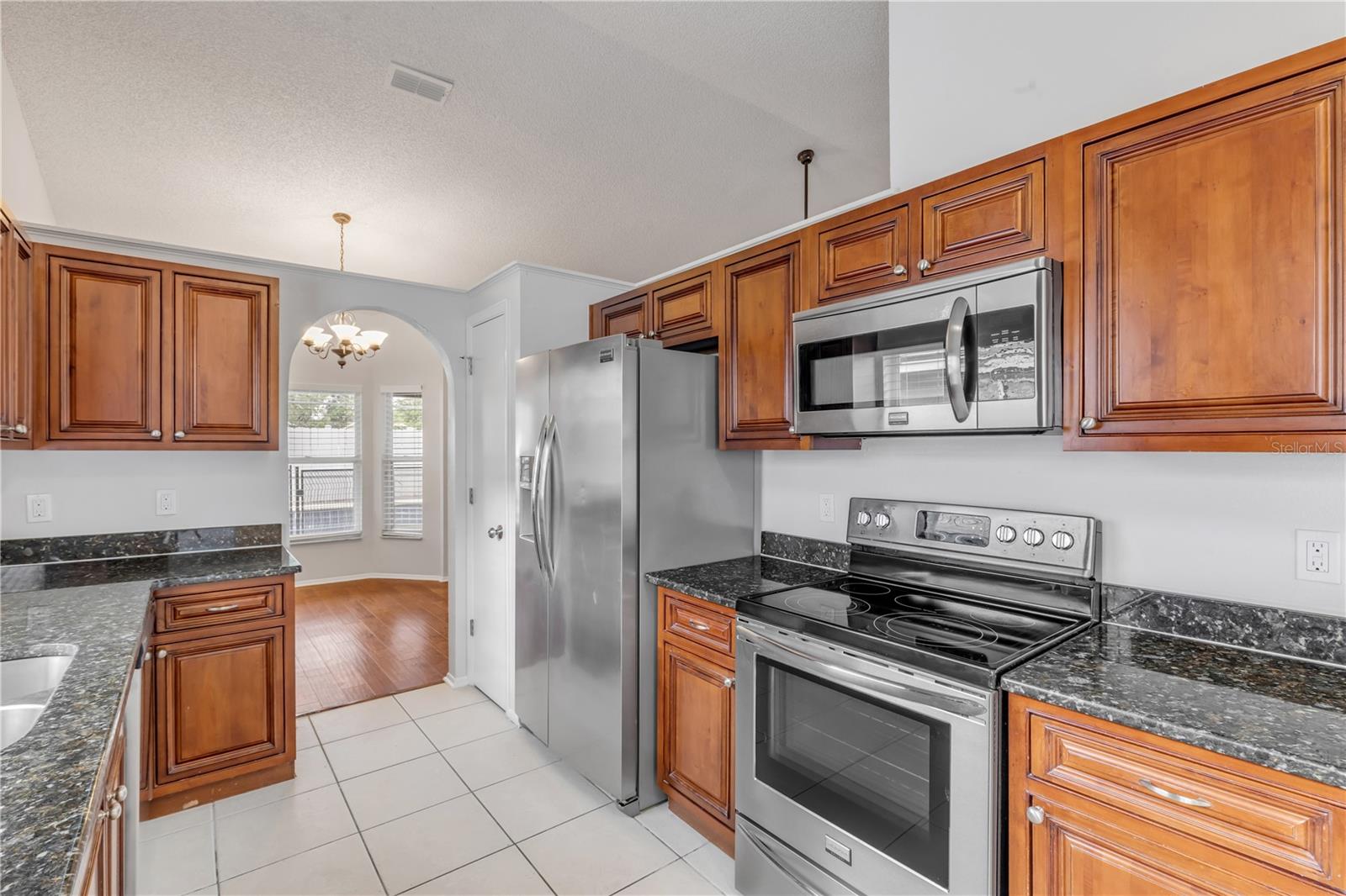 WOODFIELD OAKS - Residential