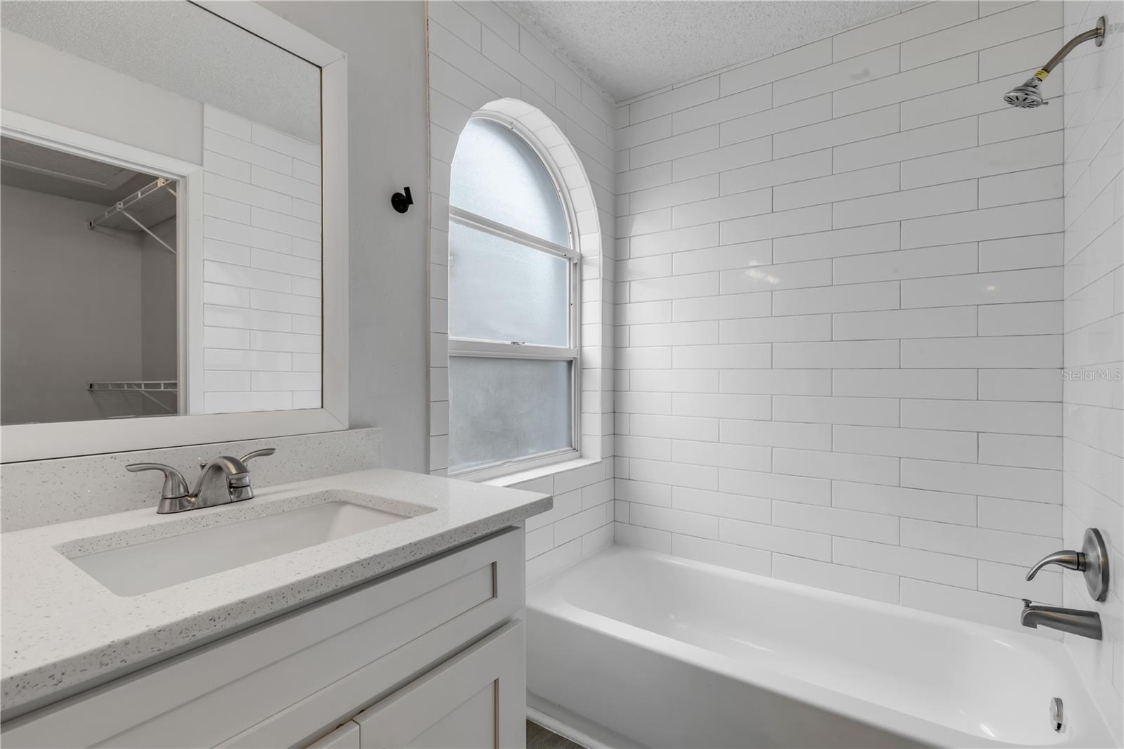 WOODFIELD OAKS - Residential