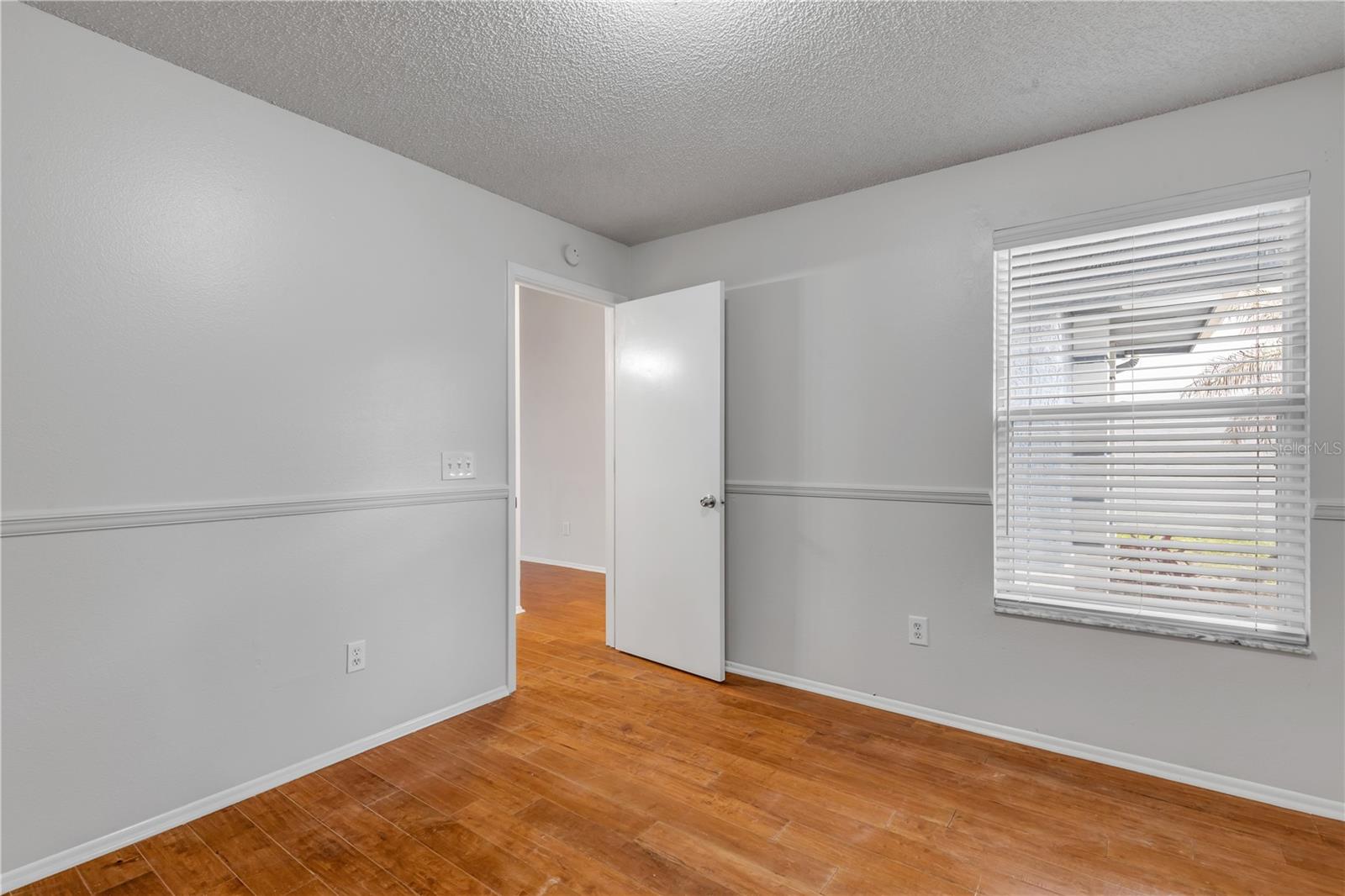 WOODFIELD OAKS - Residential