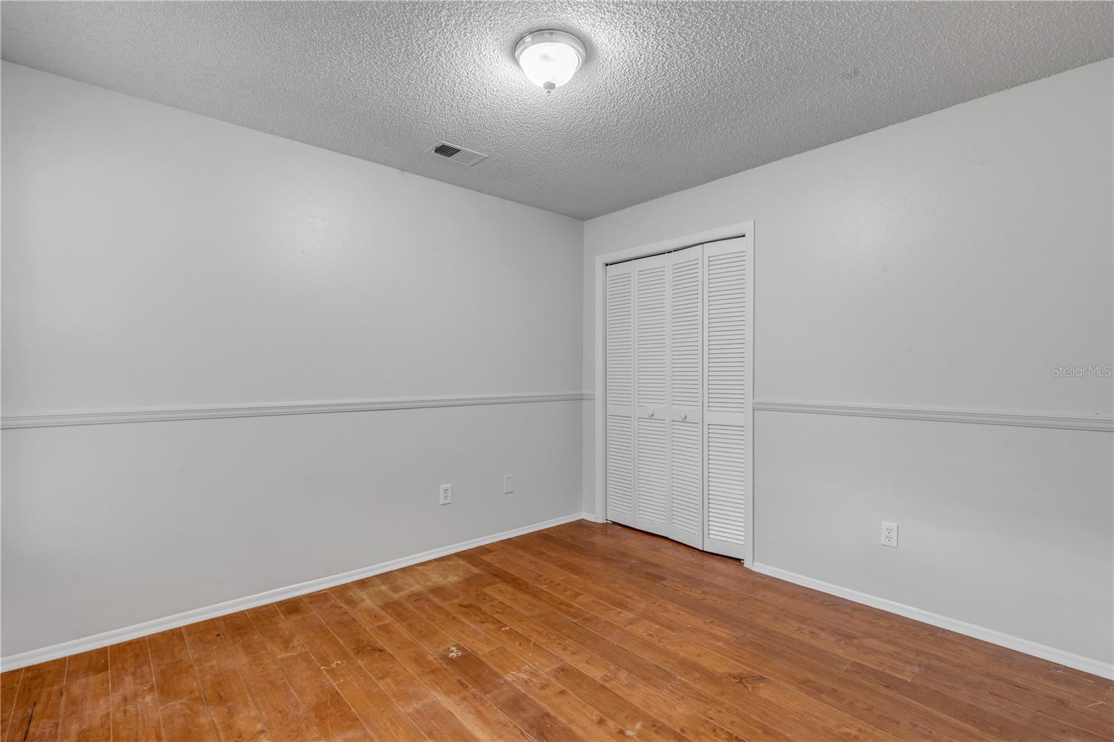 WOODFIELD OAKS - Residential