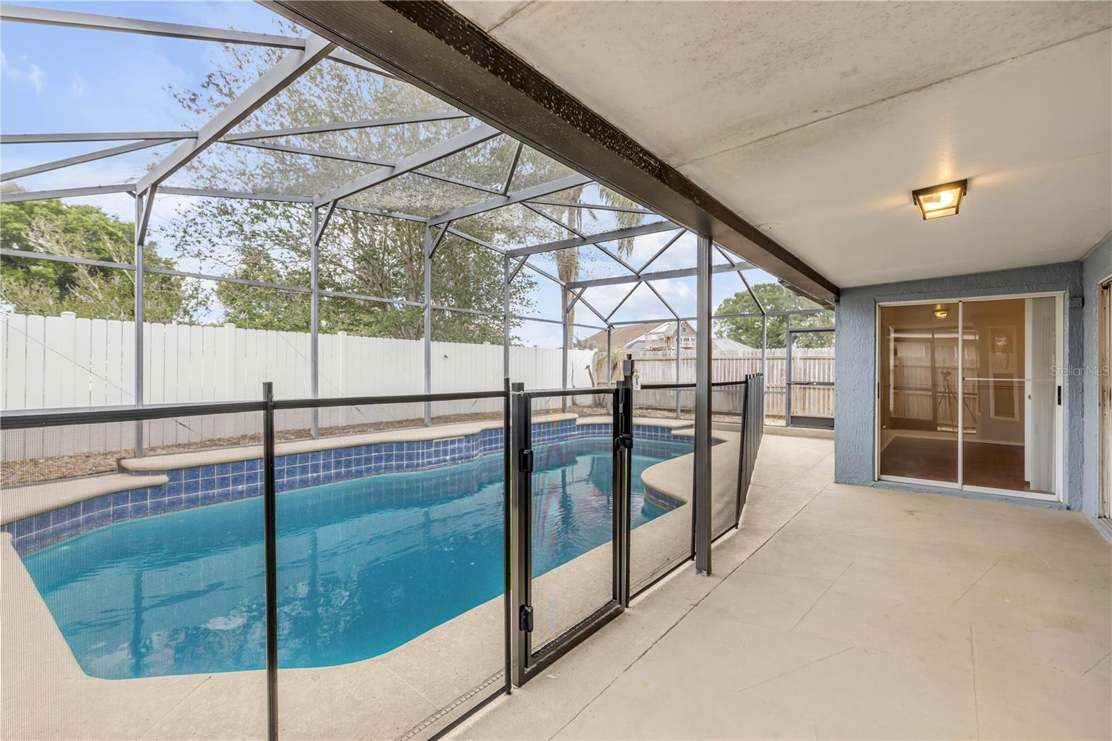 WOODFIELD OAKS - Residential