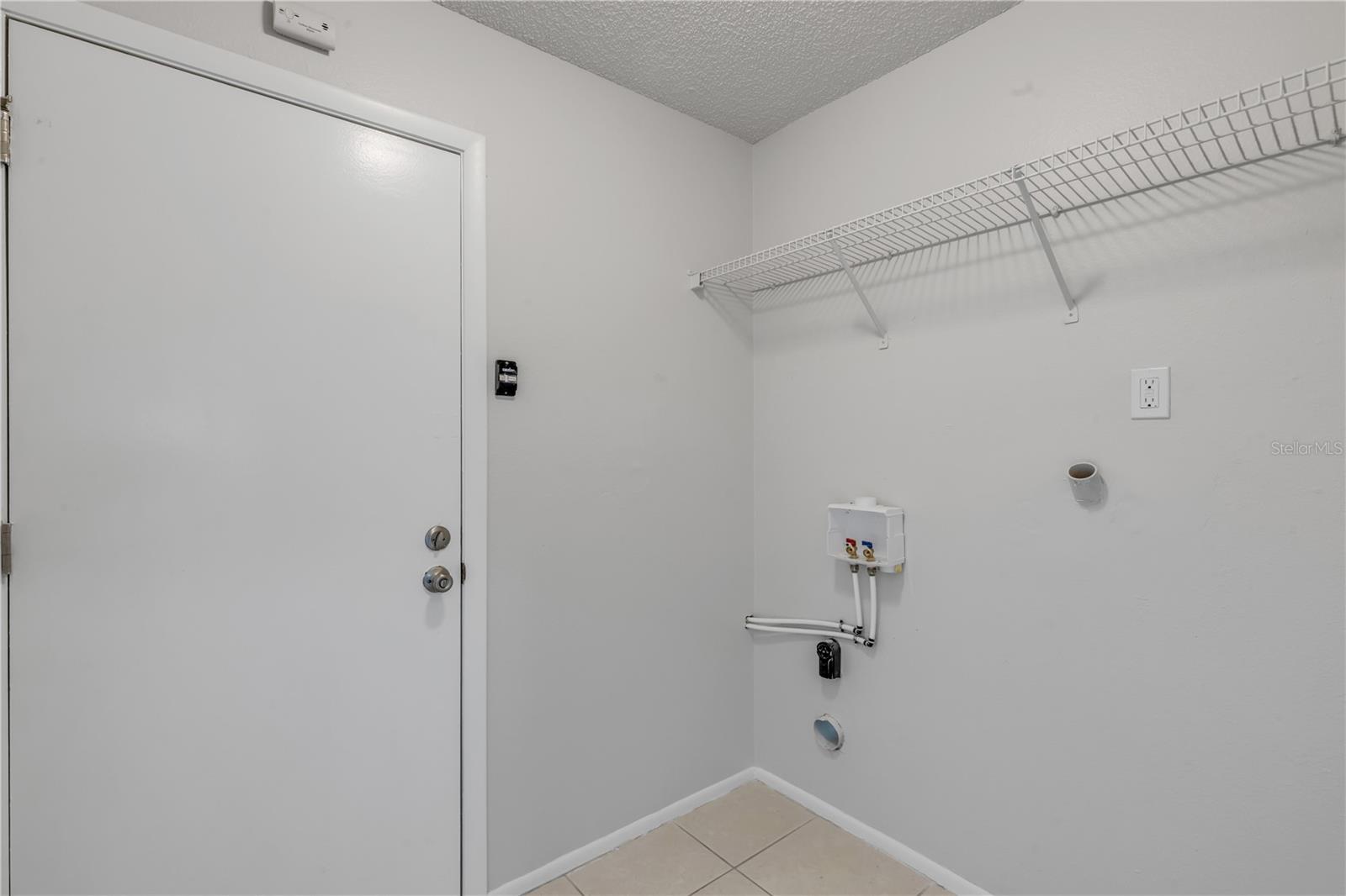 WOODFIELD OAKS - Residential