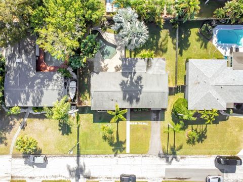 A home in BELLEAIR