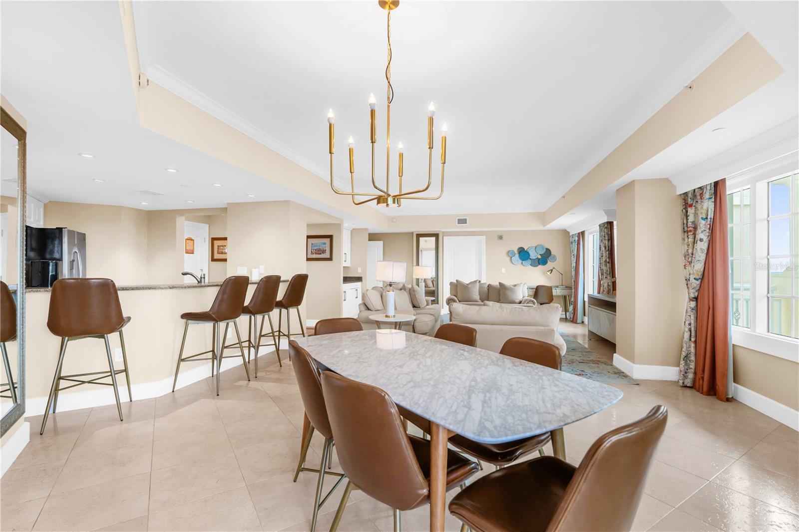 REUNION GRANDE CONDO - Residential