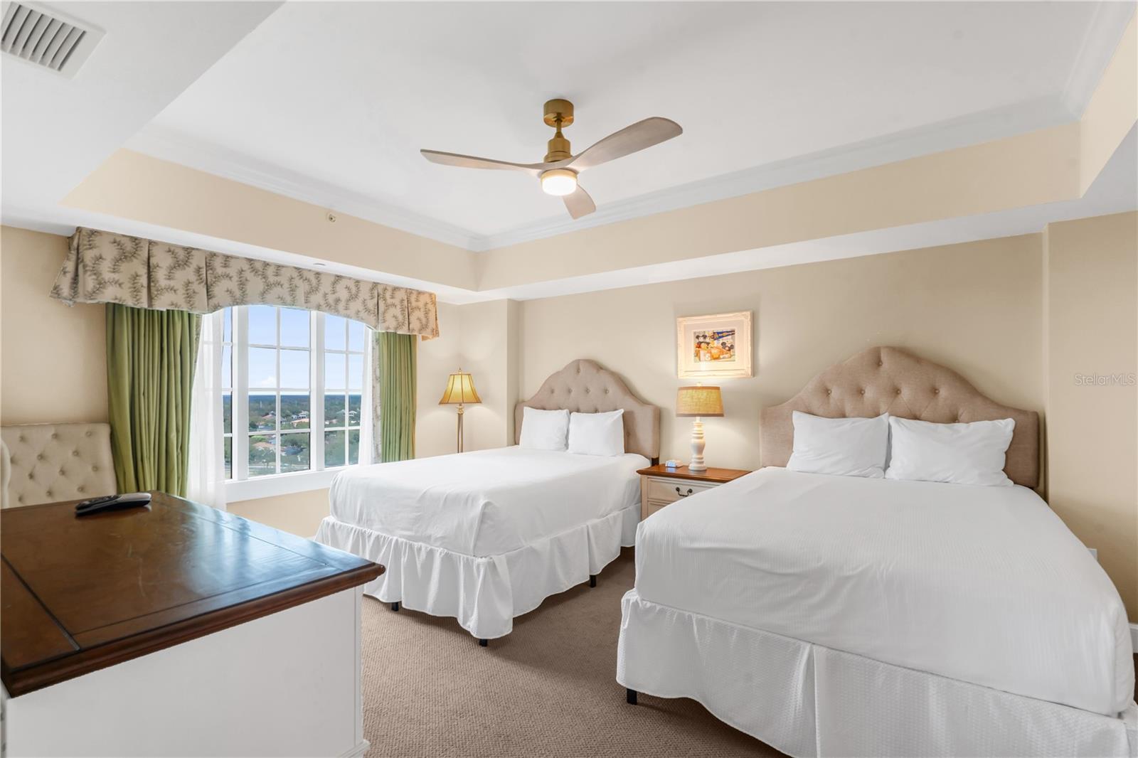 REUNION GRANDE CONDO - Residential