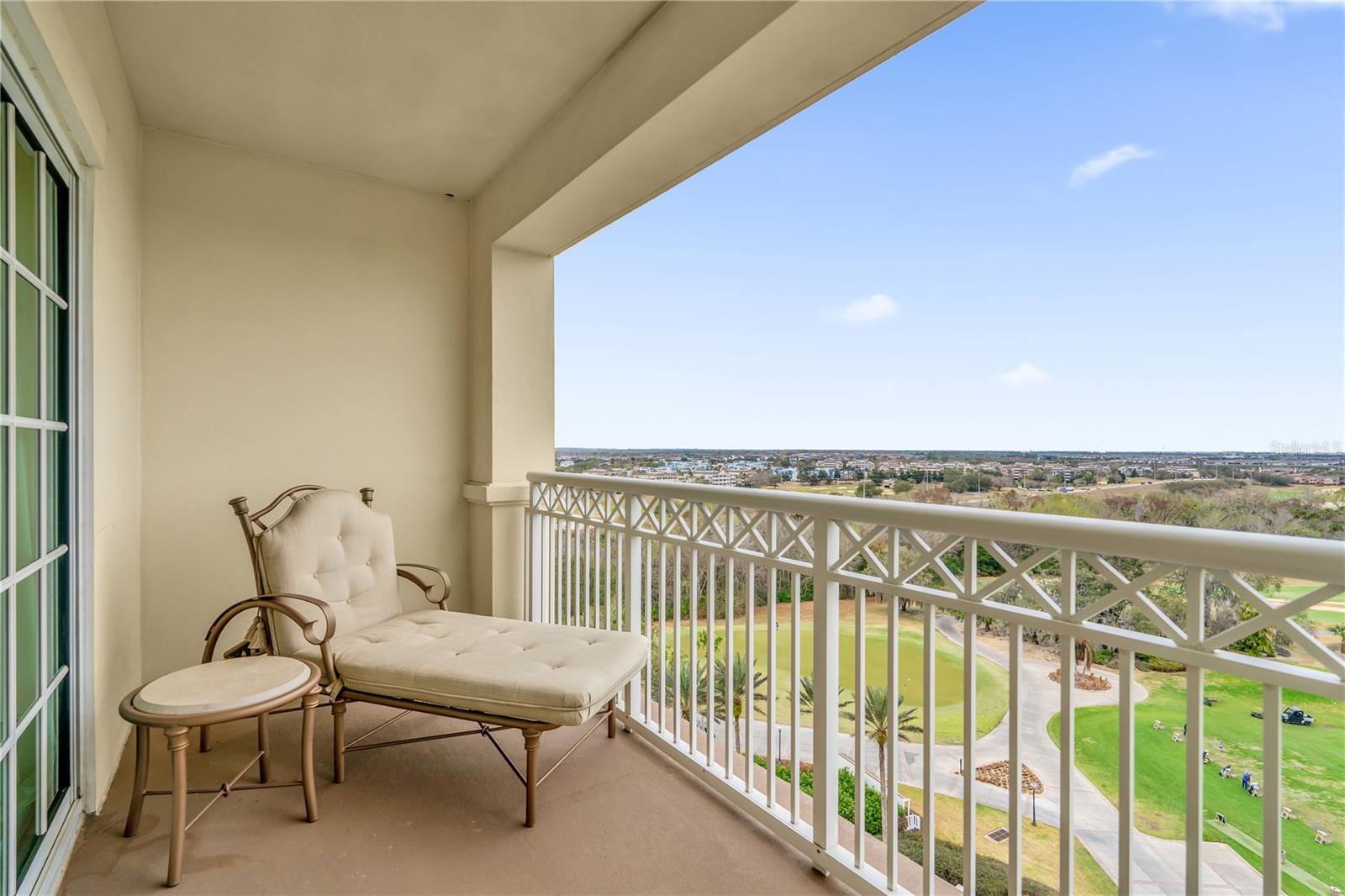 REUNION GRANDE CONDO - Residential