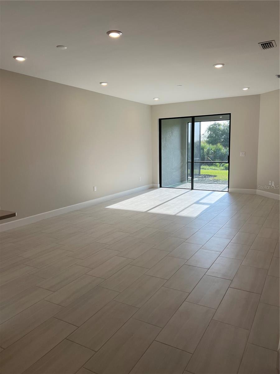 TALON PRESERVE PH 4 - Residential Lease