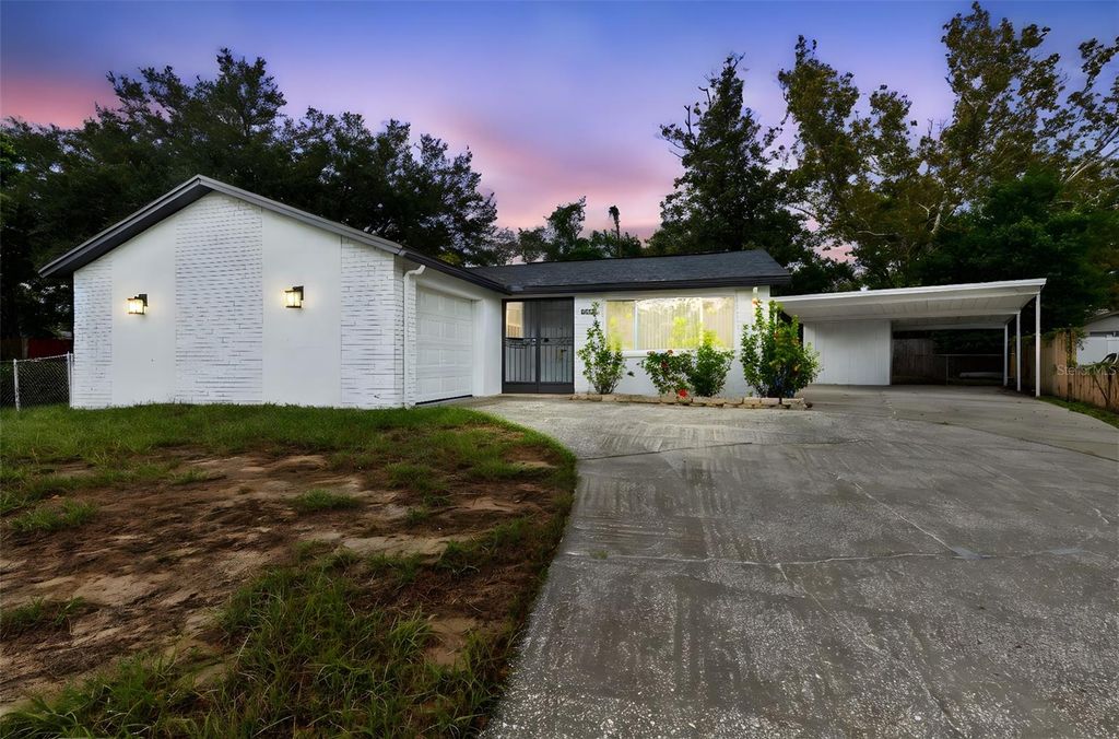 Photo of 1306 Cottage Place, Brandon, FL 33510 (MLS # TB8434880)