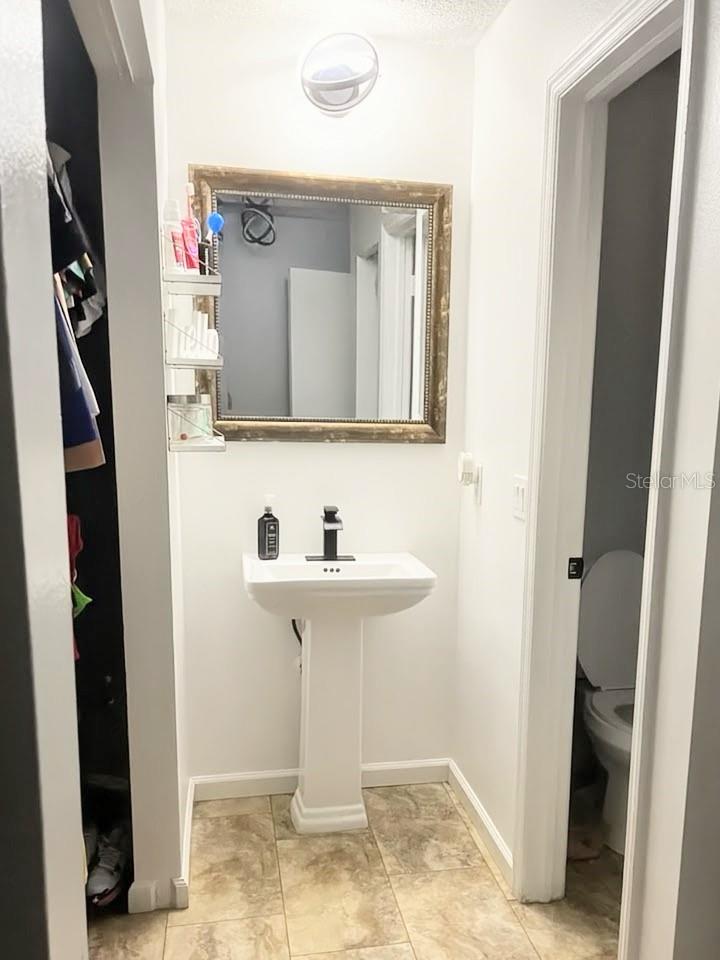 LAKEVIEW VILLAGE SEC K UNI - Residential