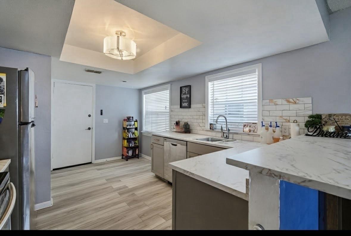 LAKEVIEW VILLAGE SEC K UNI - Residential