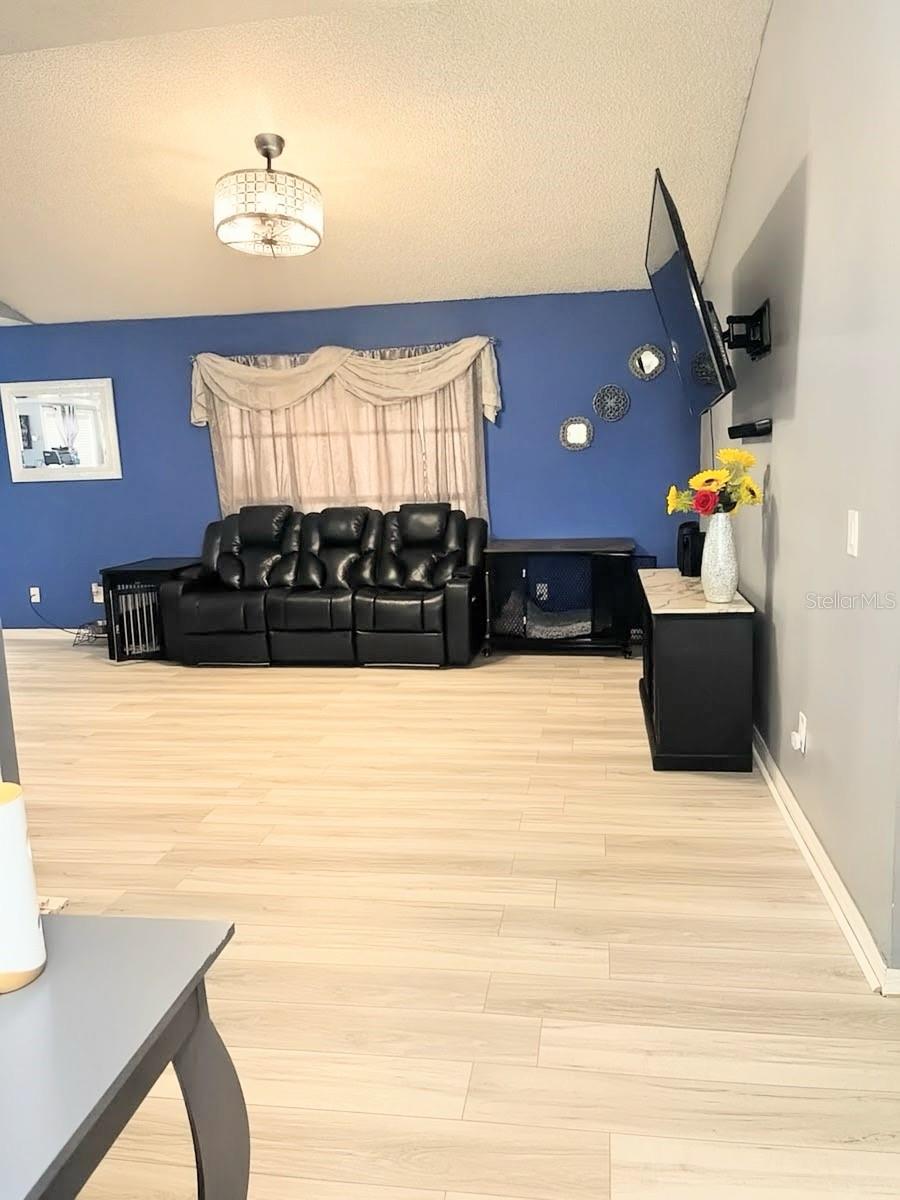 LAKEVIEW VILLAGE SEC K UNI - Residential