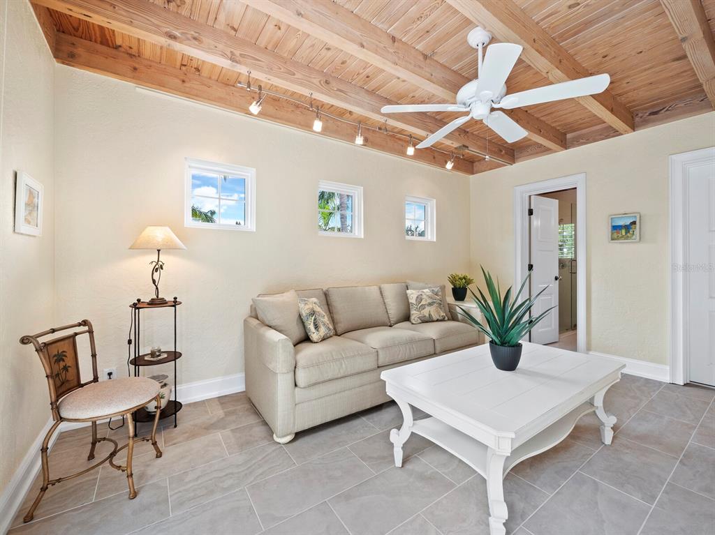 SAINT ARMANDS DIV JOHN RINGLING ESTATES - Residential