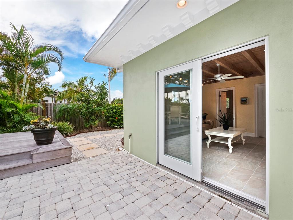 SAINT ARMANDS DIV JOHN RINGLING ESTATES - Residential