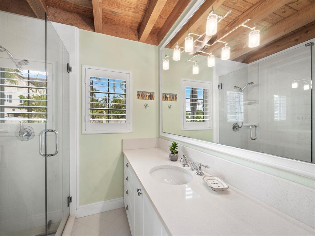 SAINT ARMANDS DIV JOHN RINGLING ESTATES - Residential