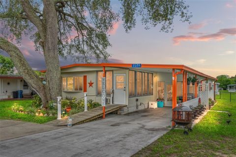 A home in BROOKSVILLE