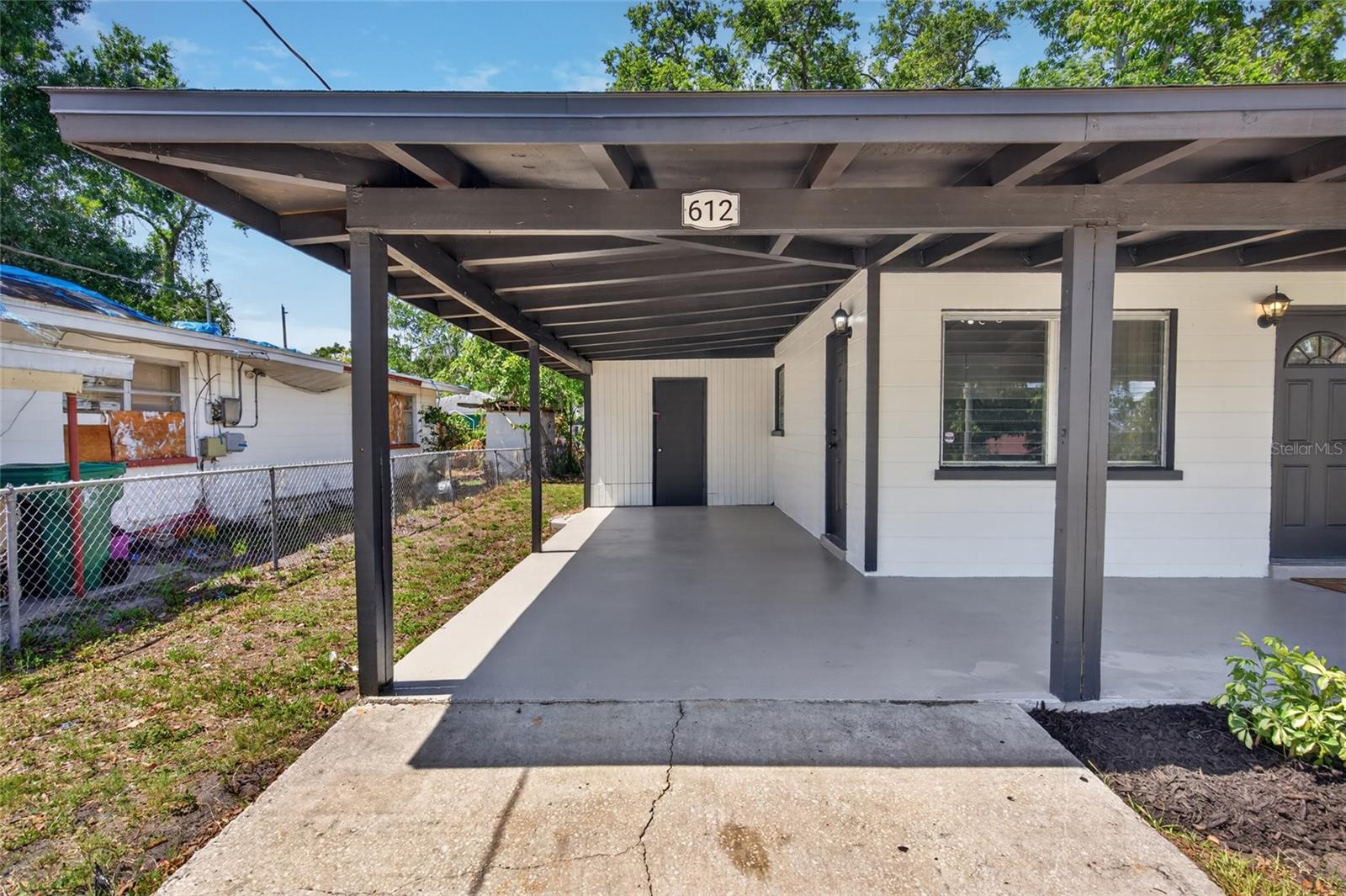612 12TH STREET DRIVE W