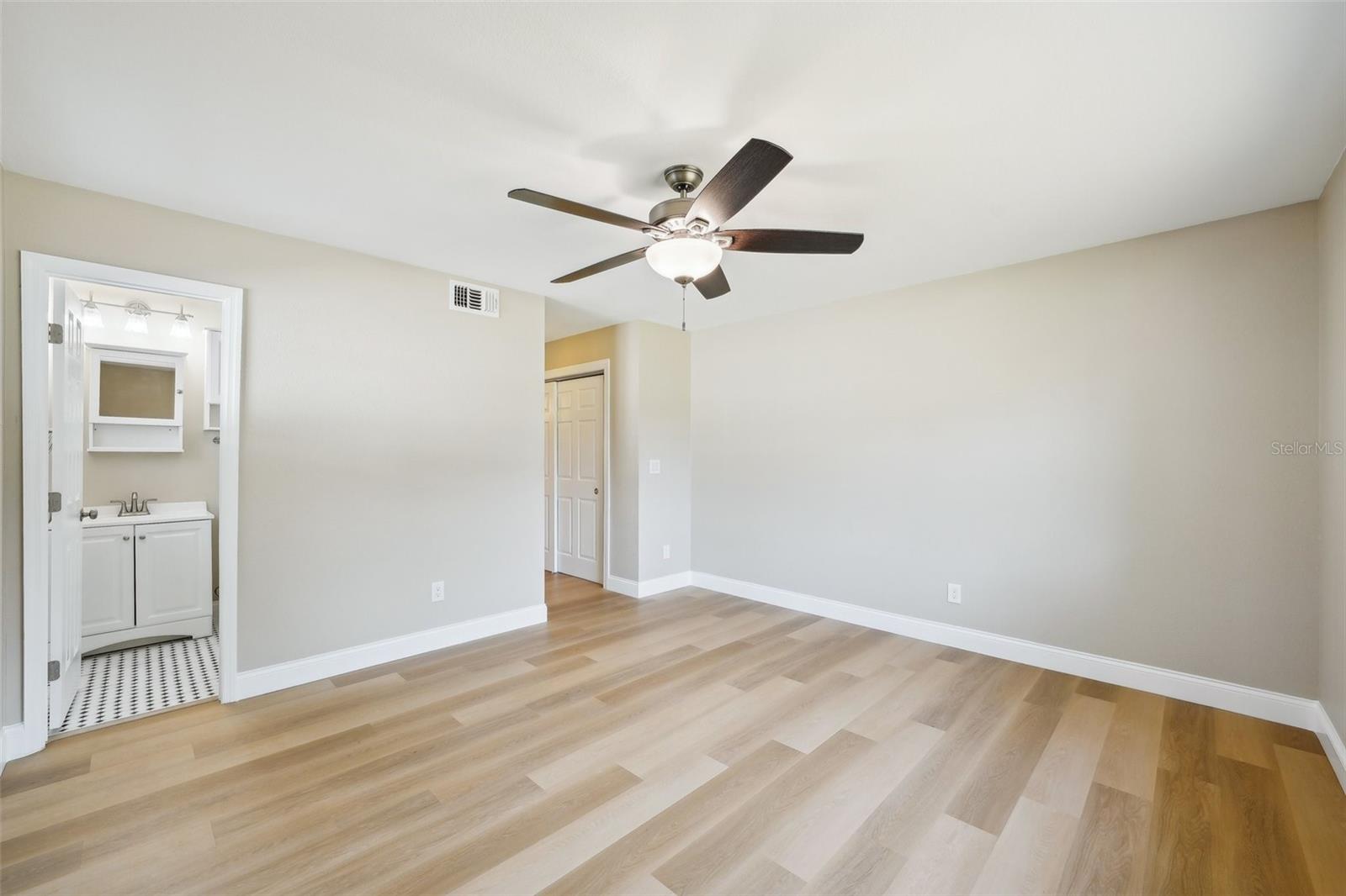 BAY CREST PARK UNIT 17 - Residential