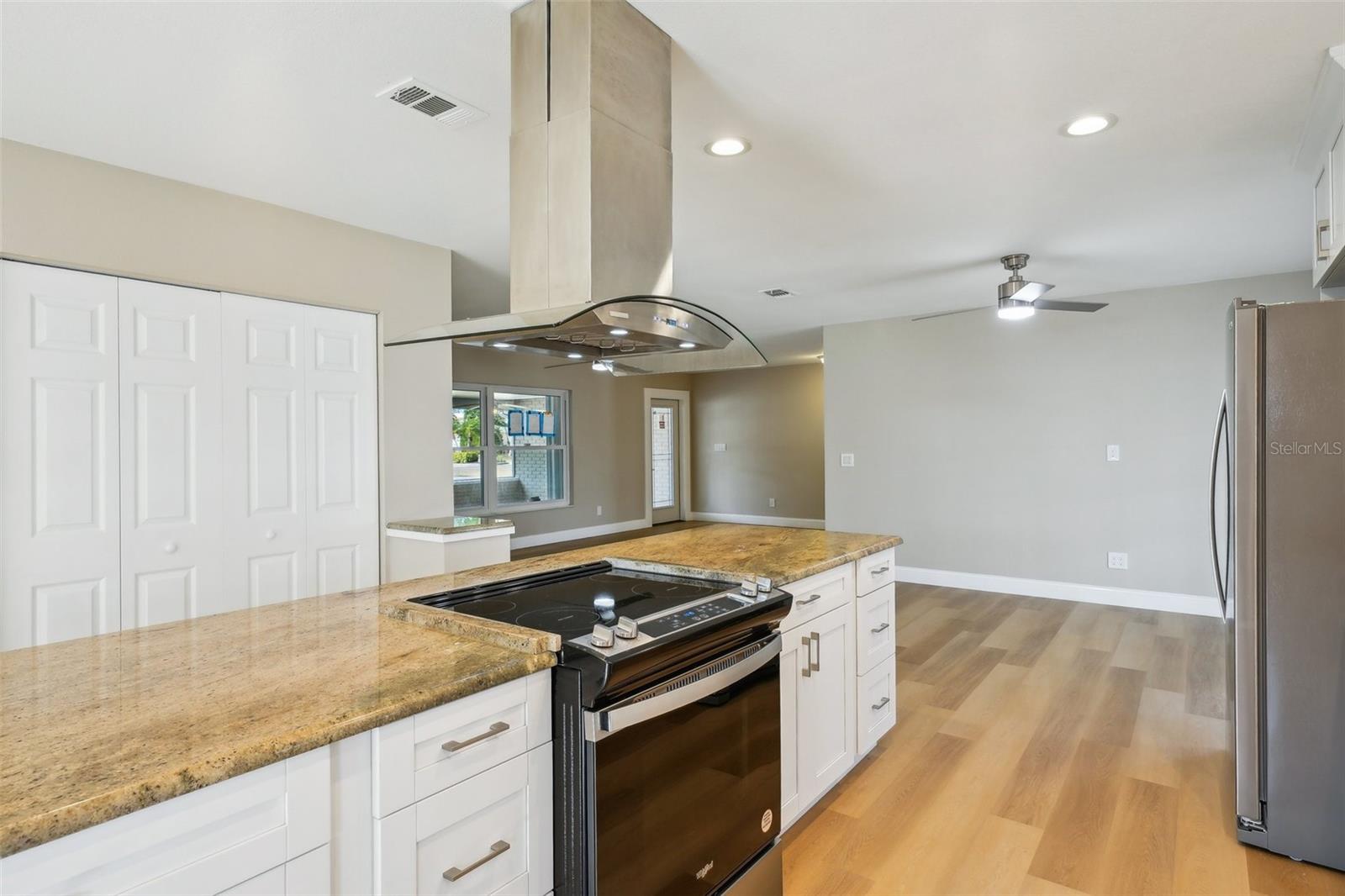 BAY CREST PARK UNIT 17 - Residential