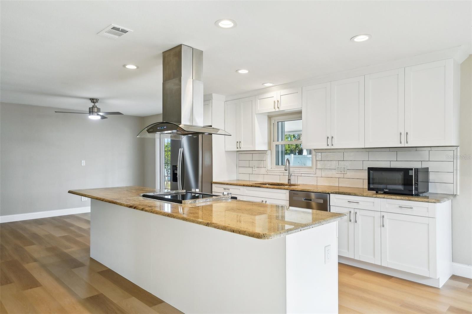 BAY CREST PARK UNIT 17 - Residential