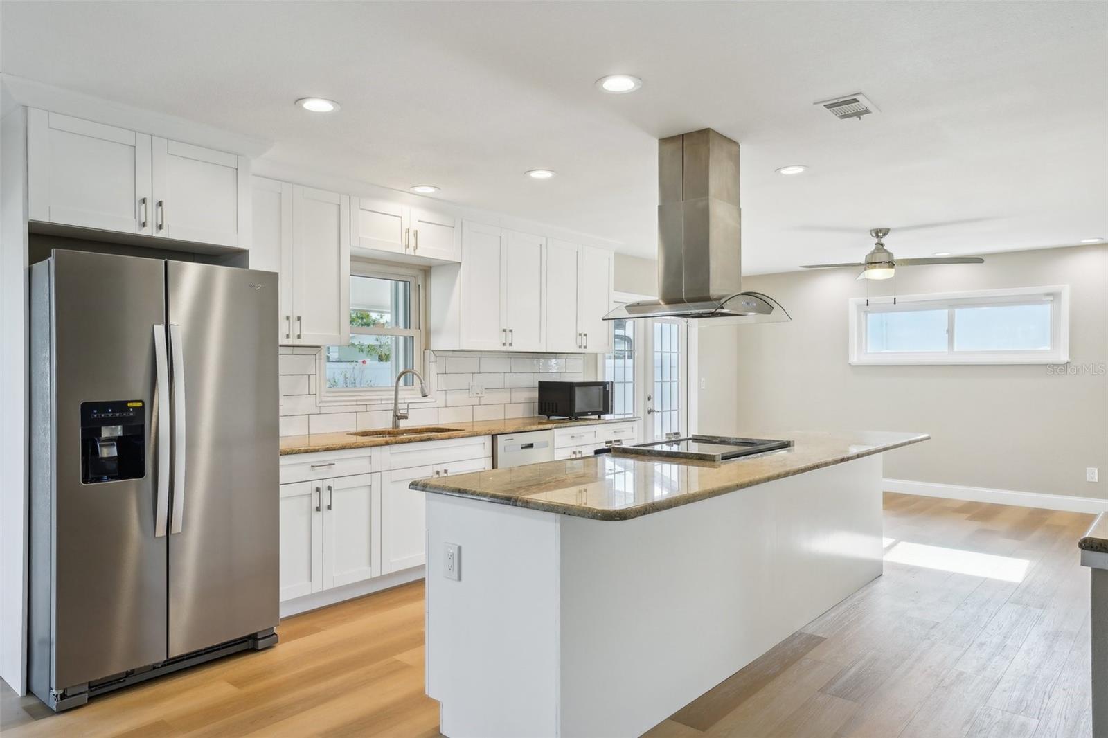 BAY CREST PARK UNIT 17 - Residential