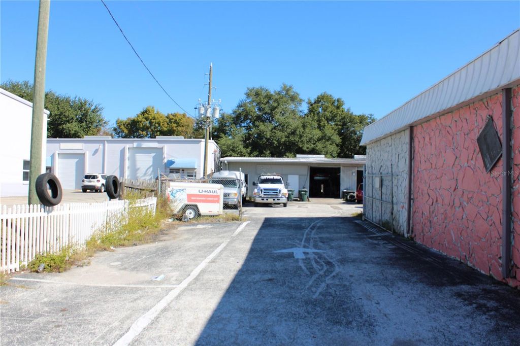 Photo of 1723 S Missouri Avenue N, Largo, FL 33770 (MLS # TB8448325)